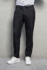 POLETNE ČRNE MOŠKE HLAČE