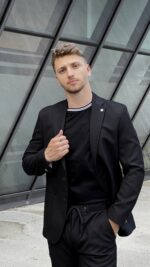 športno eleganten poletni suknjič digel