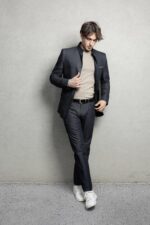 BEIGE PULOVER NA O IZREZ - BOMBAŽ - Image 2