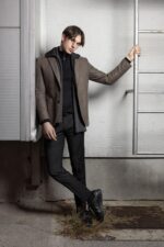 RJAV MOŠKI SUKNJIČ Z ODSTRANLJIVO KAPUCO - Image 3