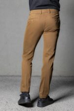 RJAVE CHINO HLAČE - Image 2